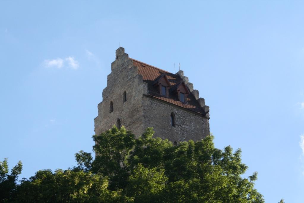 Pod Hradom Restaurant & Pension Topoľčany Exteriör bild